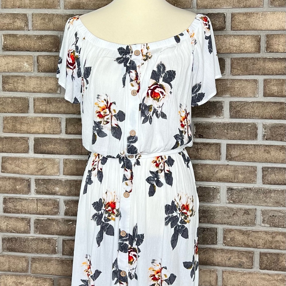 Rue21 Size XL off the shoulder floral dress